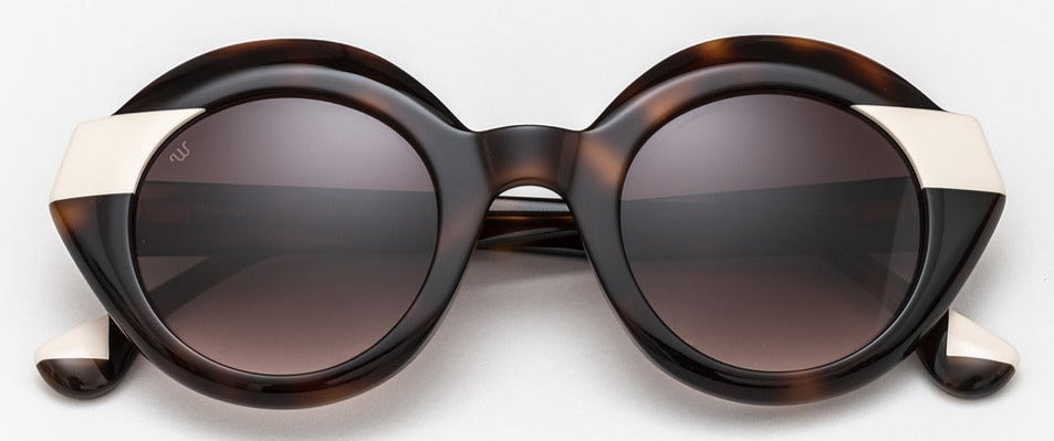 Alexander Daas - Woodys Beth Sunglasses - Tortoise - Front View