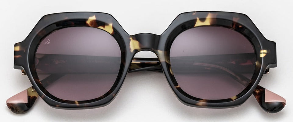 Alexander Daas - Woodys Mika Sunglasses - Tortoise - Front View