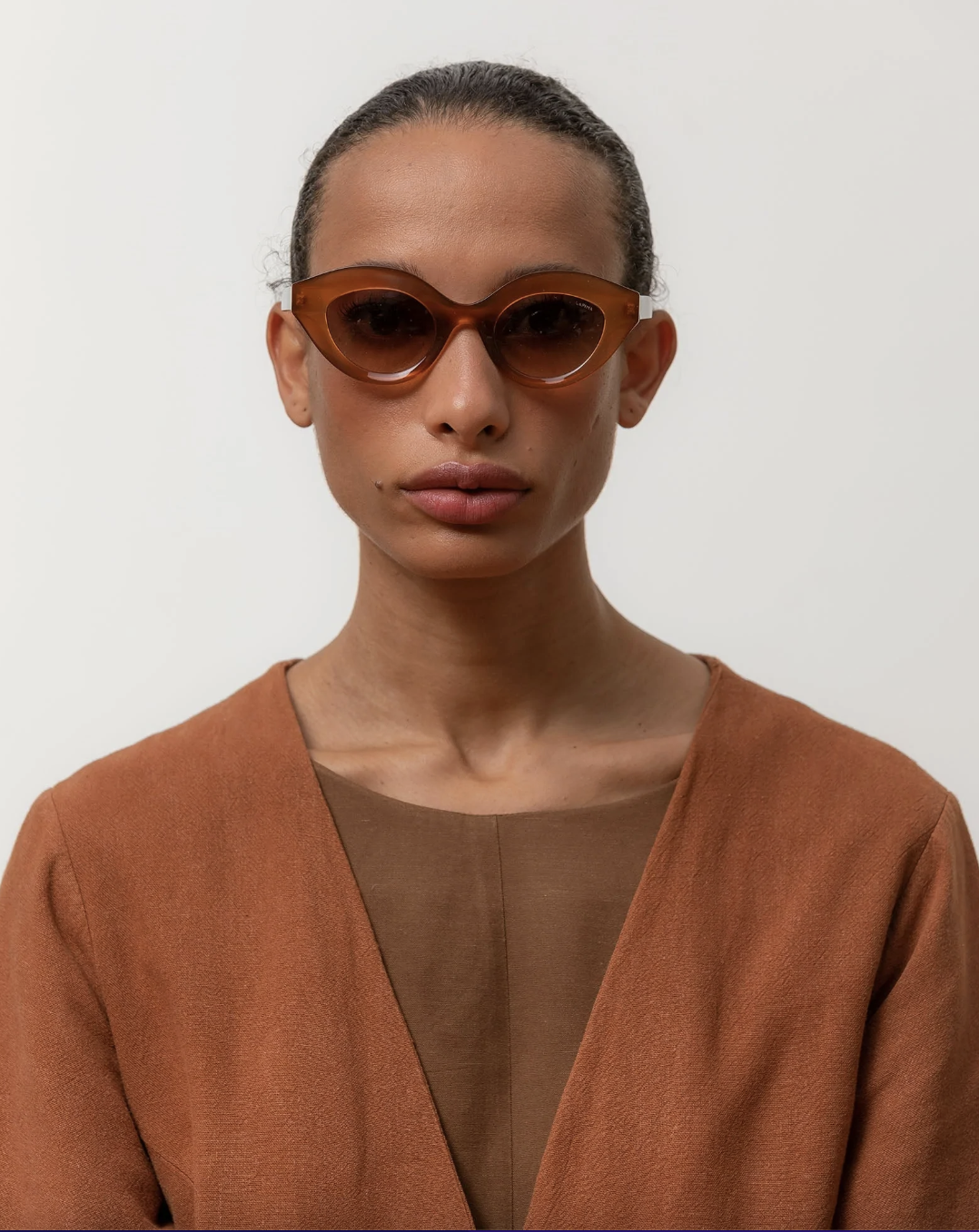 Alexander Daas - Lapima Nina Petit Sunglasses - Terra Gradient &amp; Amber Gradient - On Model
